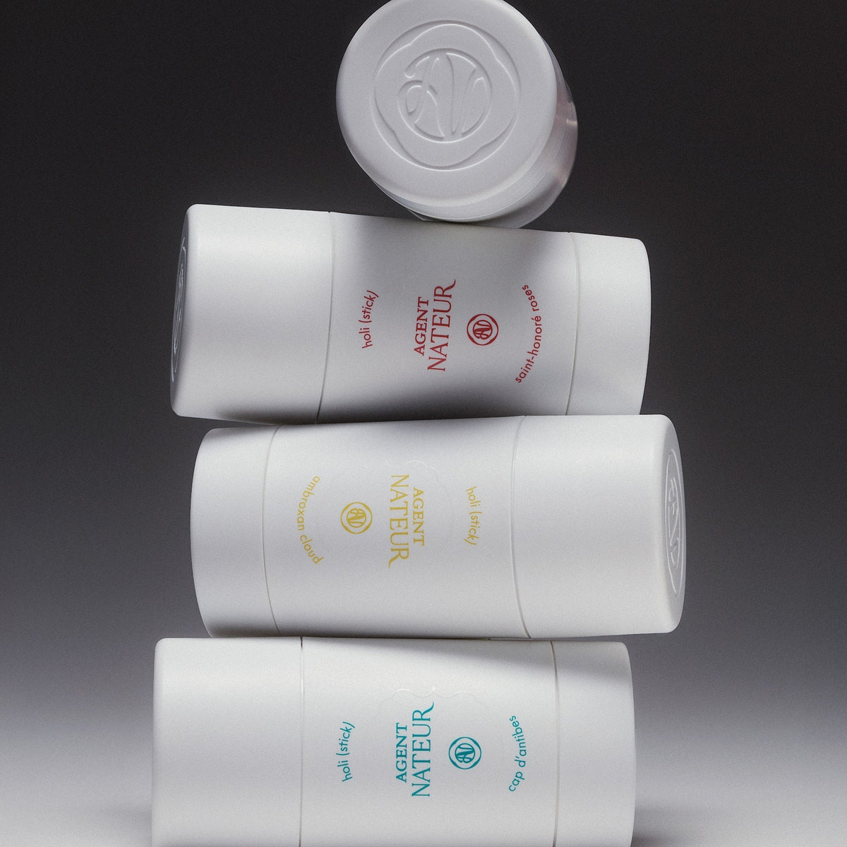 Déodorants Agent Nateur : l’histoire, la formule et les parfums iconiques du holi (stick)
