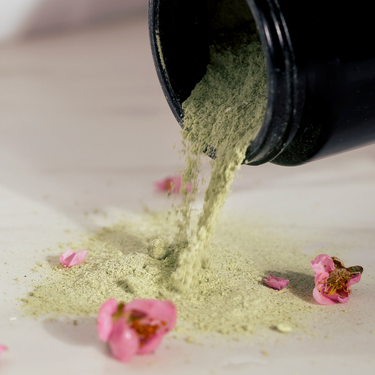 Green Ceremony Matcha Powder Cleanser Chlorophyll + Spirulina – Odacité