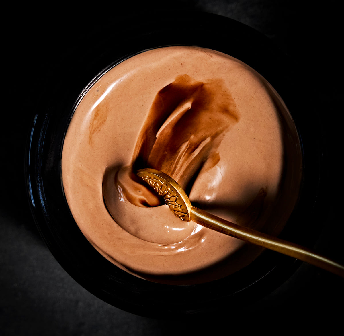 The Honey Mud de May Lindstrom. Nettoyant masque à base d'acide et d'enzymes. Texture