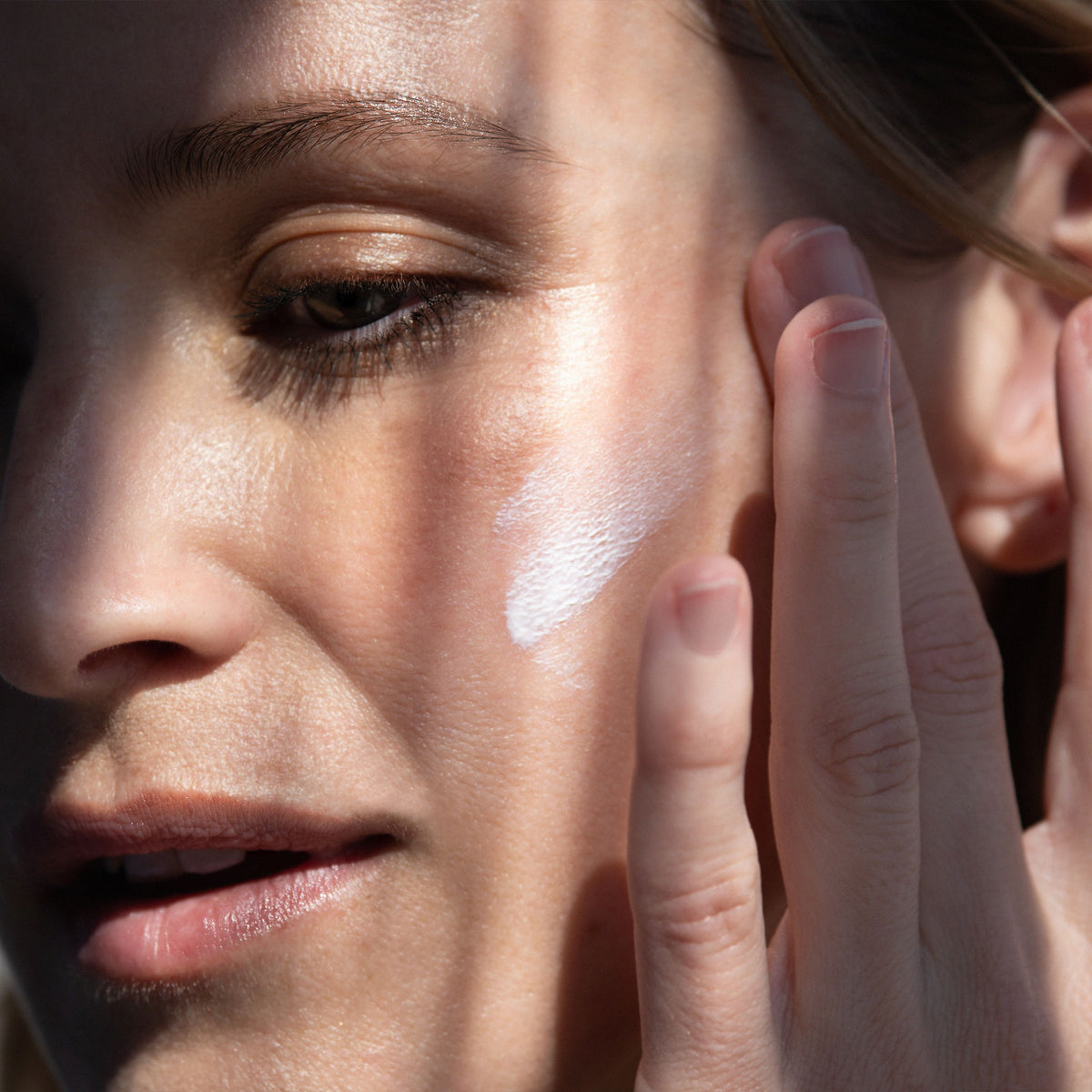 Minéral Drops - Ecran Solaire Transparent SPF 50 - Niacinamide + Thé Vert - Odacité