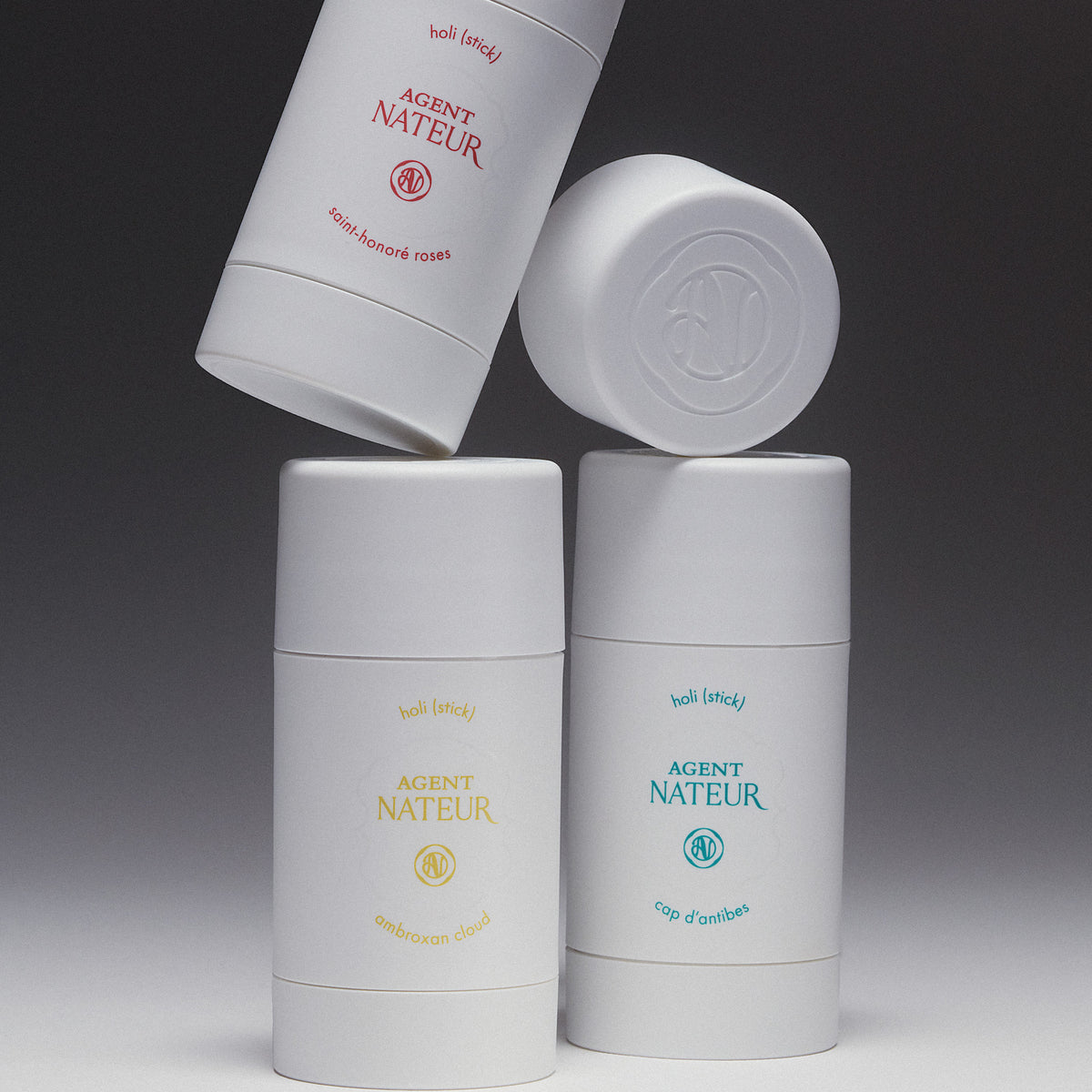 Deodorant Holi (Stick) Ambroxan Cloud - Agent Nateur - trois sticks de la gamme et un capuchon en suspension